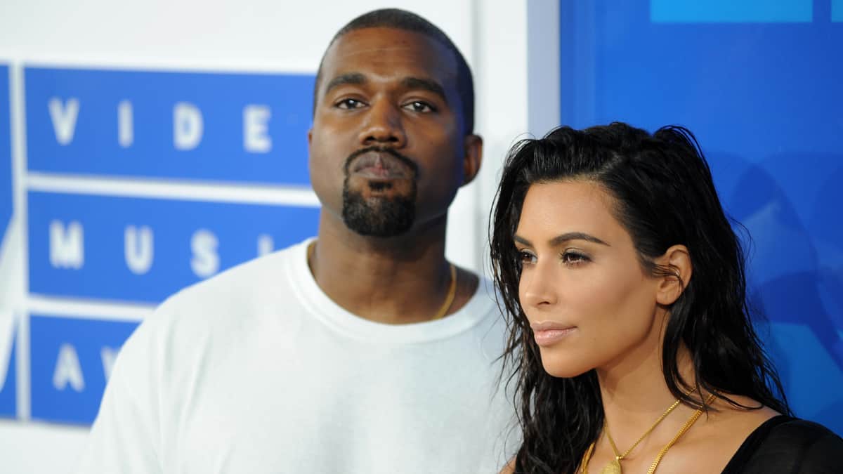 Kim Kardashian envisagerait de retirer à Kanye West la garde de leurs enfants