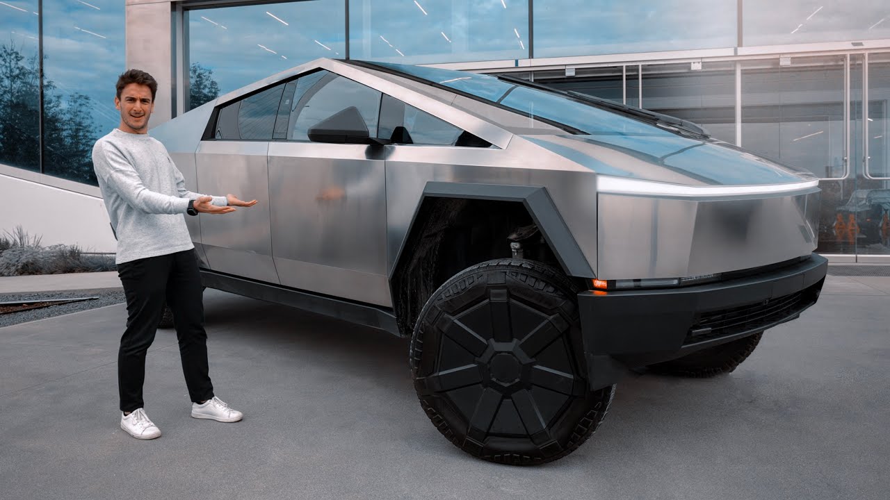 Je découvre le Cybertruck de Tesla en exclusivité !