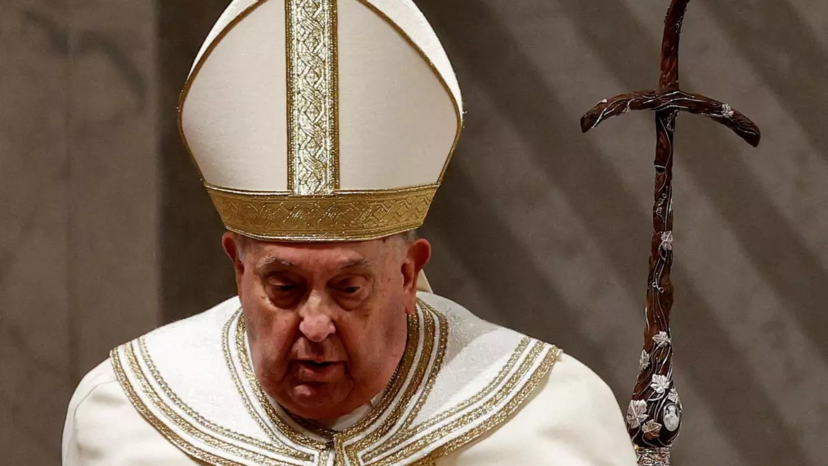 Pope Francis in critical condition after long respiratory crisis, requiring oxygen at high flow