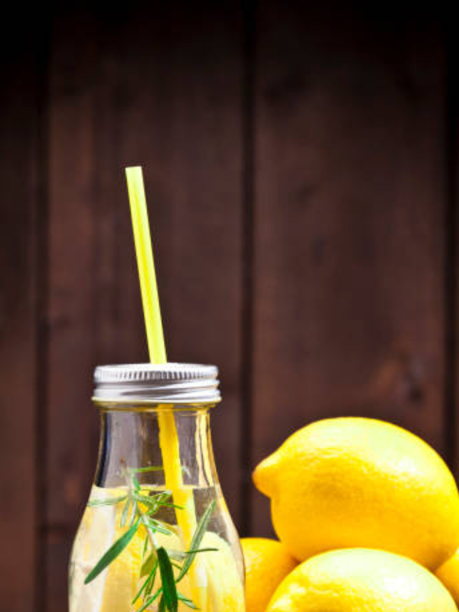 8 health benefits of drinking lemon water in summers