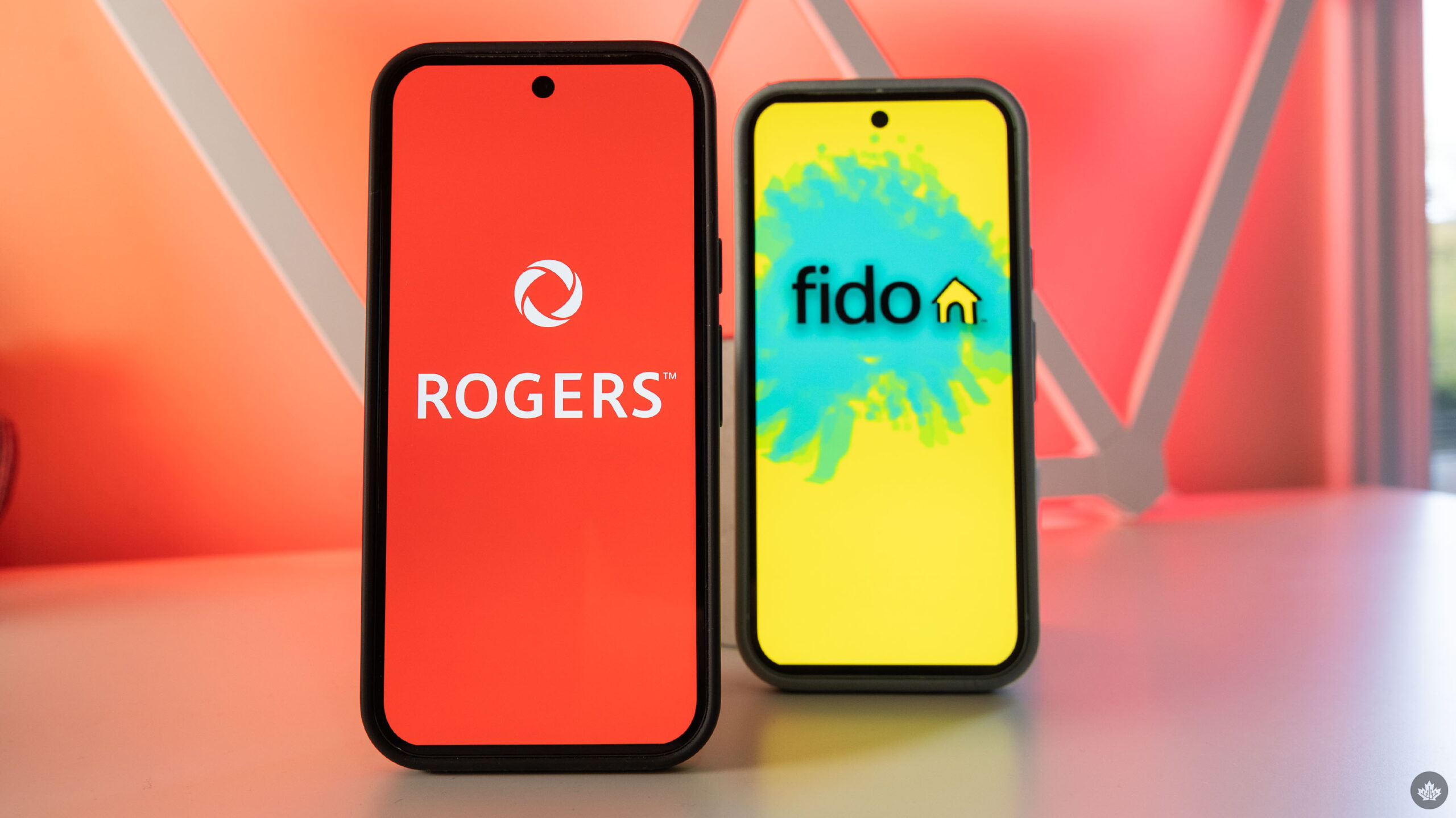 Some Rogers, Fido mobile users getting /mo price hike in April